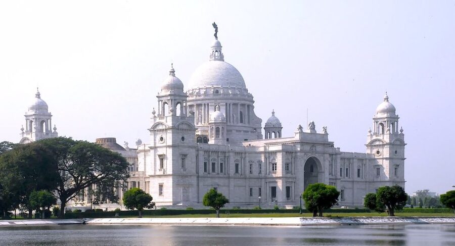Kolkata: Guided Heritage Walking Tour - Price and value: $63 for an expert route through big names