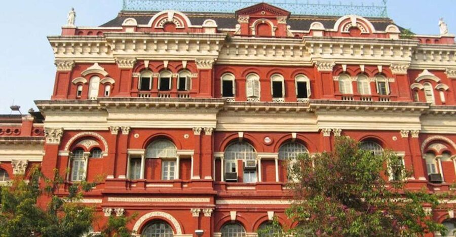 Kolkata: Guided Heritage Walking Tour - Writers’ Building (1777): the East India Company meets the present