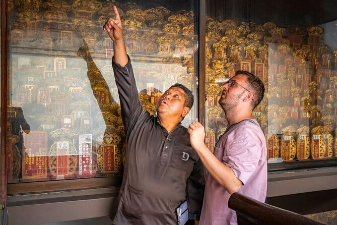 Kuala Lumpur Malacca River Cruise and Historical Tour with Lunch - Getting the story on the road: the 2-hour drive with a guide
