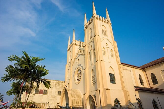 Kuala Lumpur Malacca River Cruise and Historical Tour with Lunch - Portuguese and Dutch Malacca: A Famosa and the Dutch Church area