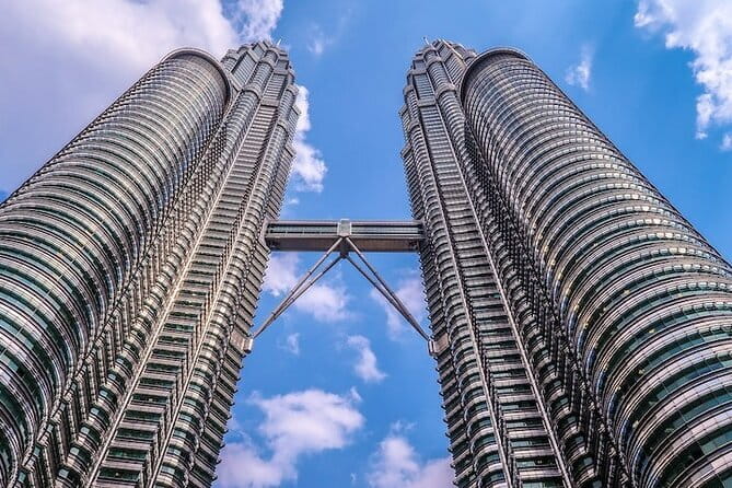 Kuala Lumpur Malacca River Cruise and Historical Tour with Lunch - Harmony Street and Cheng Hoon Teng Temple: walking history you can actually see