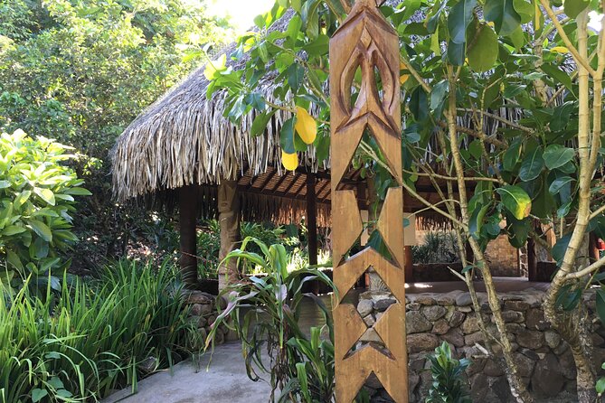 Land and Sea cultural tour to discover traditions, heritage and the lagoon - Lunch With Your Feet in the Water: The Meal That Actually Feels Like Moorea