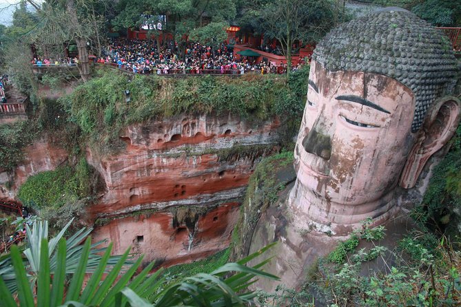 Leshan Giant Buddha and Huanglongxi Ancient Town Day Trip - Pickup, transport, and what you should expect from the driver