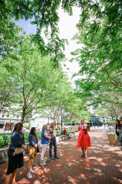 Lexington: Downtown Walking Food & History Tour - How The History Stories Work Between Bites