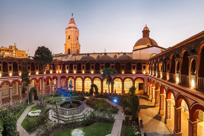 Lima's Vibrant Heritage: Exploring the City's Landmarks Half-day - The Cathedral stop: architecture plus the Francisco Pizarro moment