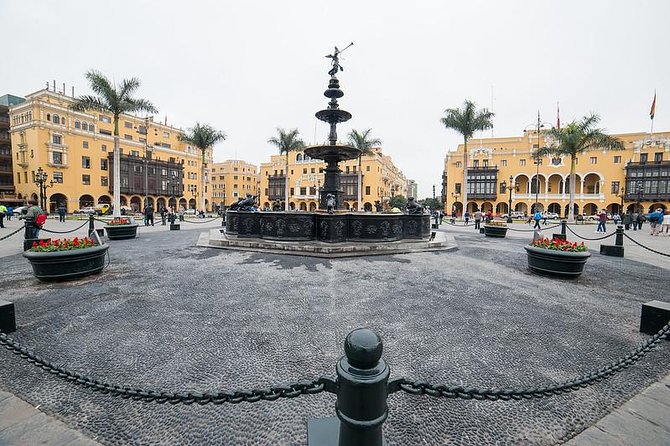 Lima's Vibrant Heritage: Exploring the City's Landmarks Half-day - Santo Domingo Convent: where the saints’ stories become physical