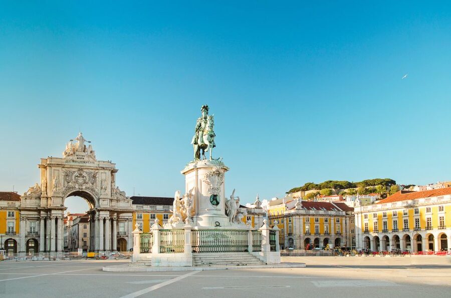 Lisbon: 3-Hour Historical Tour - The World’s Oldest Bookstore Stop (and why it’s smart)