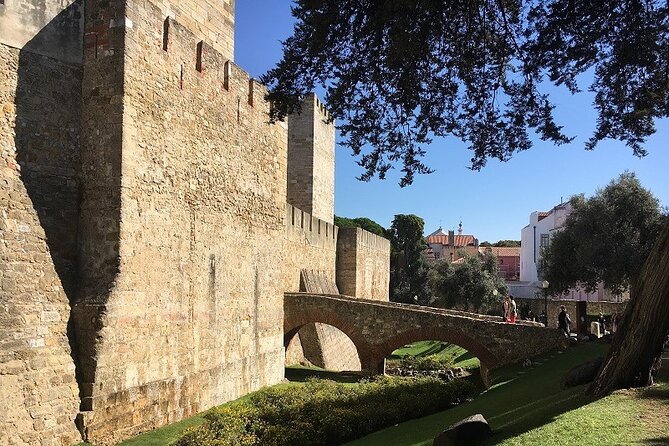 Lisbon at your own pace- Private Guided Historical Tour in Lisbon - Price and value: what your $157.53 gets you (and what it doesn’t)