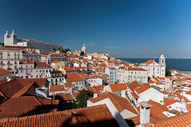 Lisbon Jewish Heritage and History - Private Tour Van - Who leads the tour (and how it shows)