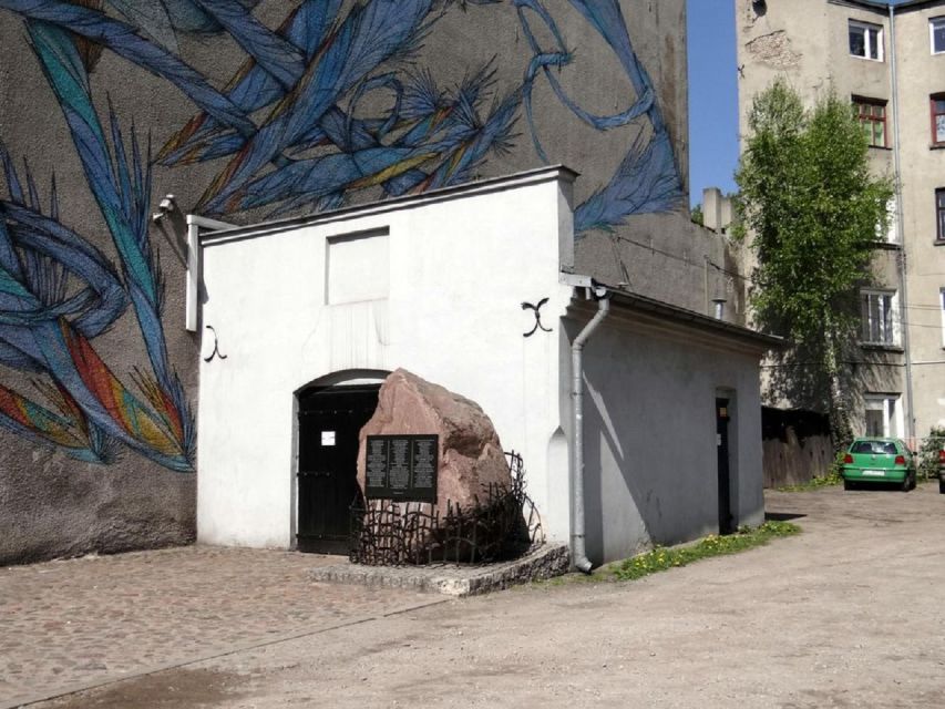 Lodz: Jewish Heritage Private Tour - Jewish Łódź in four hours: how the pacing works