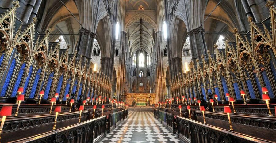 London: Westminster Abbey Tour with a Royal Heritage Guide - Meeting at the Abbey Shop and Getting Into the Abbey