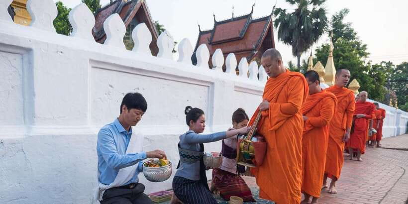 Luang Prabang: UNESCO World Heritage City Highlights Tour - Kuang Si Falls: what you actually get on the longer options
