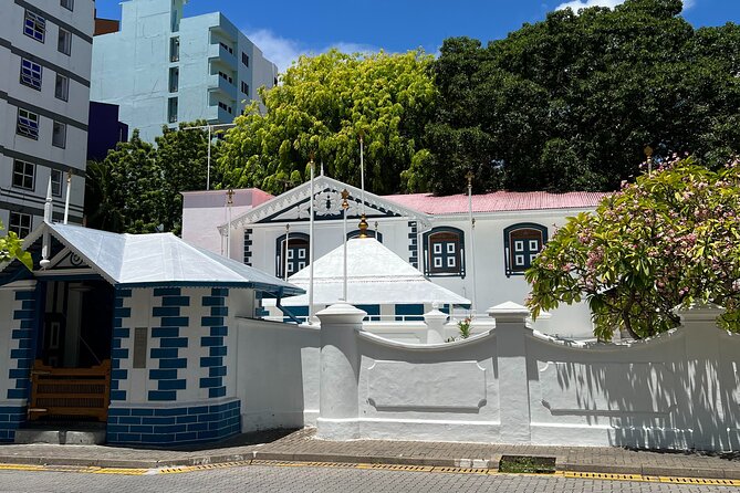 Malé Uncovered Heritage, Culture and Hidden Gems - Grand Friday Mosque and Presidential Palace: respect, view points, and context