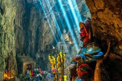Marble Mountain and Hoi An Ancient Town Guided Tour from Da Nang - Marble Mountains (Ngu Hanh Son): caves, pagodas, and the five elements