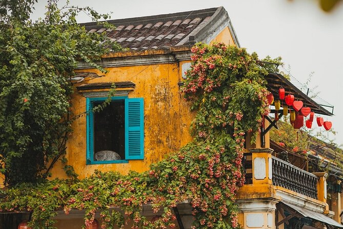 Marble Mountain and Hoi An Ancient Town Guided Tour from Da Nang - Dinner and local bites: cao lau, banh bao, and more