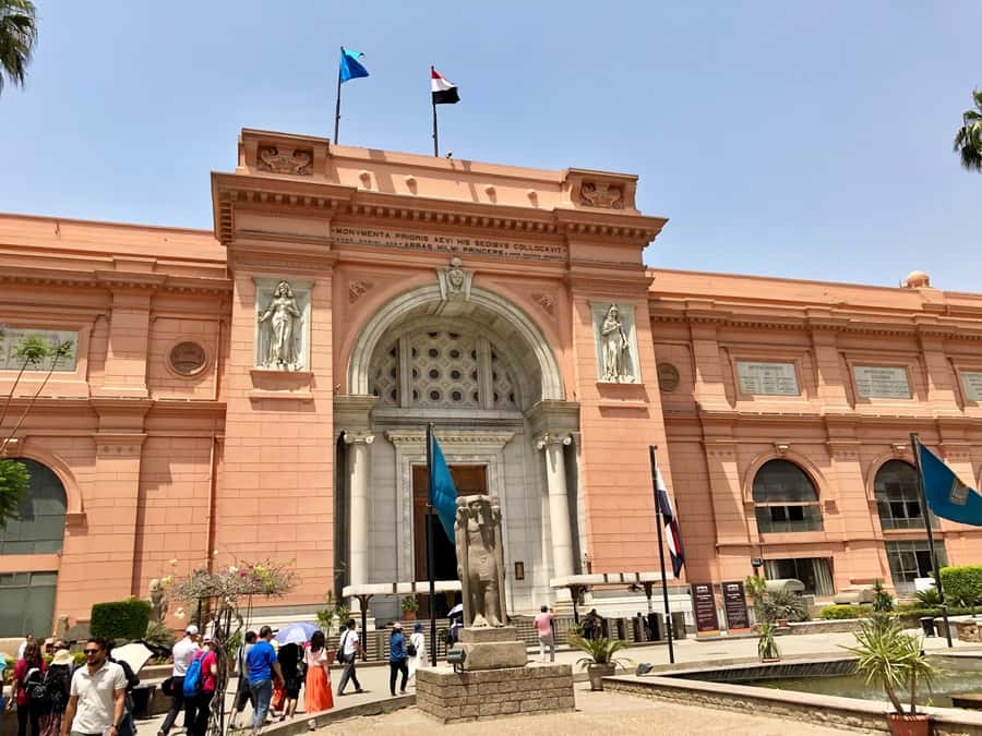 Marsa Alam: Ancient Cairo & Giza Pyramids Day Trip by Plane - Lunch in Cairo: fuel stop, not a food destination