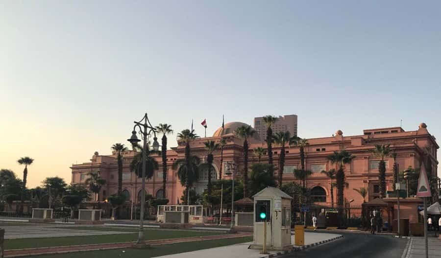 Marsa Alam: Ancient Cairo & Giza Pyramids Day Trip by Plane - Optional cruise and camel rides: where to spend extra money (or skip)