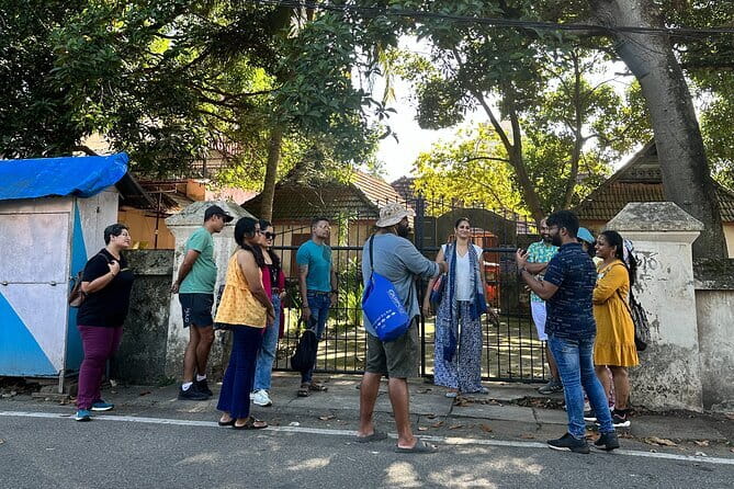Mattancherry Heritage Tour by The Kochi Heritage Project - Getting oriented: start at Nehru Memorial Town Hall and end at the palace gate