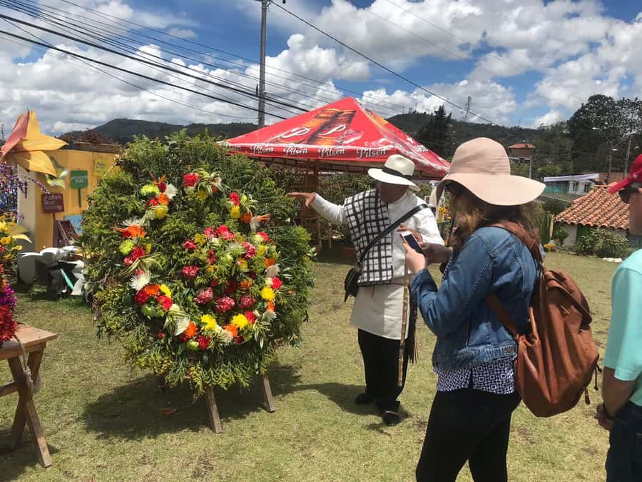 Medellín: Flower Farm & Silletero History Tour - Cra. 48 pick-up to countryside viewpoints: getting out of town the easy way