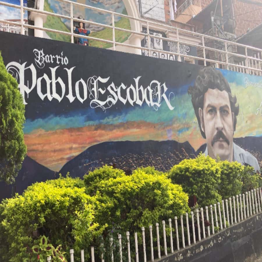 Medellín: Pablo Escobar Historical Tour Complete Experience - La Catedral prison: the stop that explains power and control