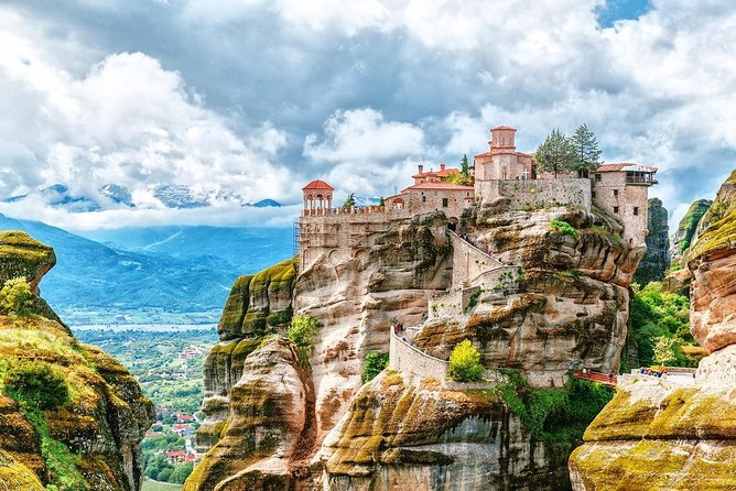 Meteora Monasteries & Caves Unesco Wonder in Greece Day Trip - Thermopylae: how to make 20 minutes count
