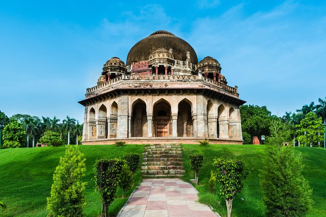 Mughal Heritage Tour Including Lodhi Garden, Humayun Tomb and Akshardham Temple - Door-to-door pickup and a realistic 5 to 6 hour plan