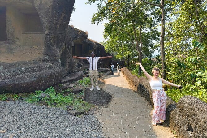 Mumbai Kanheri Caves & Golden Pagoda – A Buddhist Settlement - Getting there without the headache: pickup, ticket, and meeting point
