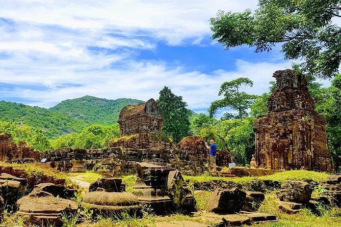My Son Sanctuary And Hoi An Heritage Full-day Tour - The optional silk-silkworm stop: practical culture, not just a sales pitch