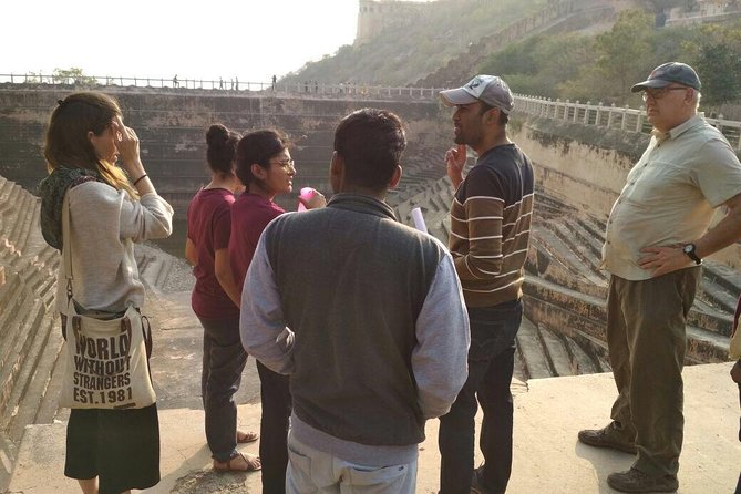 Nahargarh Water Walk - Guided 2-Hour Heritage Tour in Jaipur - Sunset views over Jaipur: bring your camera, but bring patience too