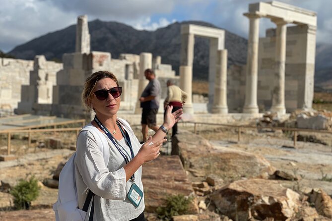 Naxos Mythology & Ancient Sites Tour with Cheese & Wine - Getting there without the taxi headache (and why group size matters)