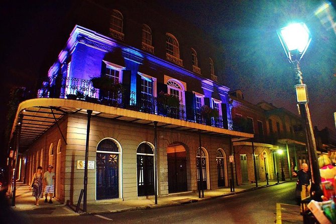 New Orleans Drunk History Tour - Ghost Hunting 101 With an EMF Meter (No Hype Needed)
