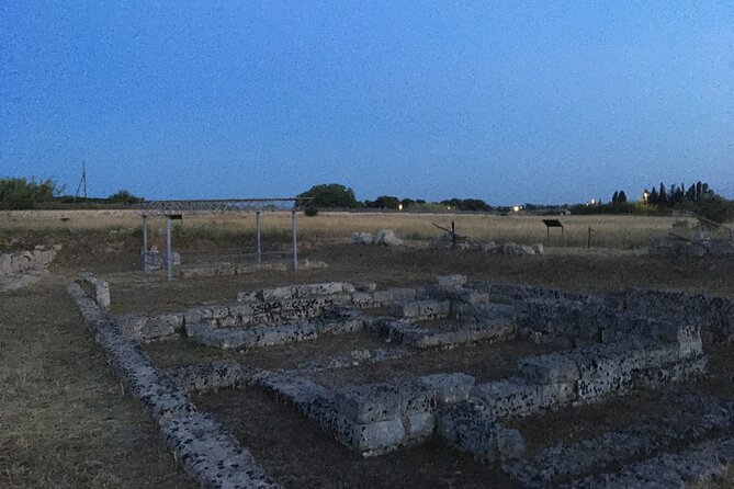 Night Tour in an Ancient Lost City near Lecce - The Guide’s Style: Storytelling That Connects