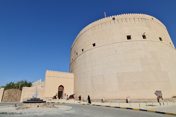 Nizwa Heritage & Jebel Shams Canyon – Private Tour from Muscat - Price and value: what $194 buys you (and what it doesn’t)
