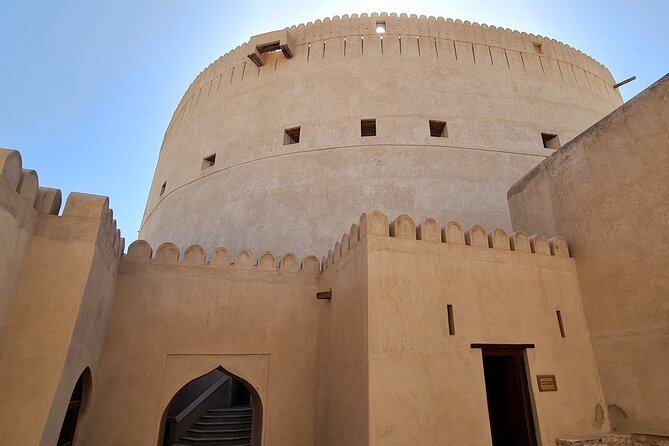 Nizwa Heritage & Jebel Shams Canyon – Private Tour from Muscat - What to pack for comfort (this day runs long)