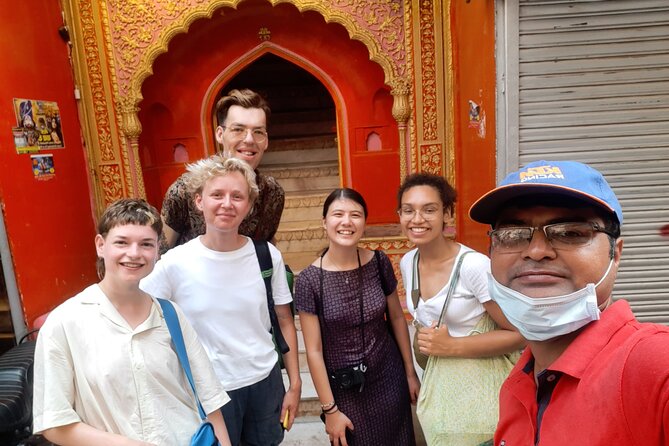 Old Delhi's heritage, Spice market, Masala Chai & food sampling - The included bicycle rickshaw ride: a practical break with a purpose