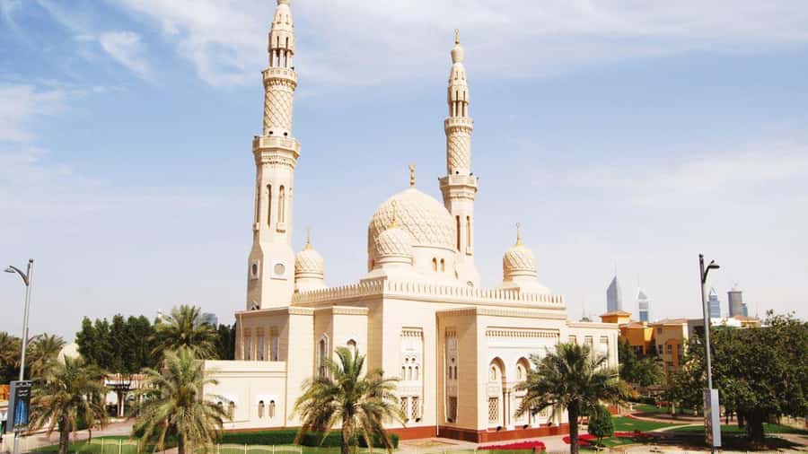 Old Dubai Heritage Tour: Souks, Mosques & more hidden gems! - Dubai Creek Abra ride: the short crossing that changes your perspective