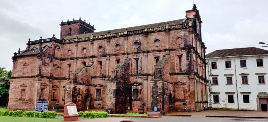 Old Goa: Walking Tour of Heritage Churches - St. Francis of Assisi: frescoes you’ll want to look at twice