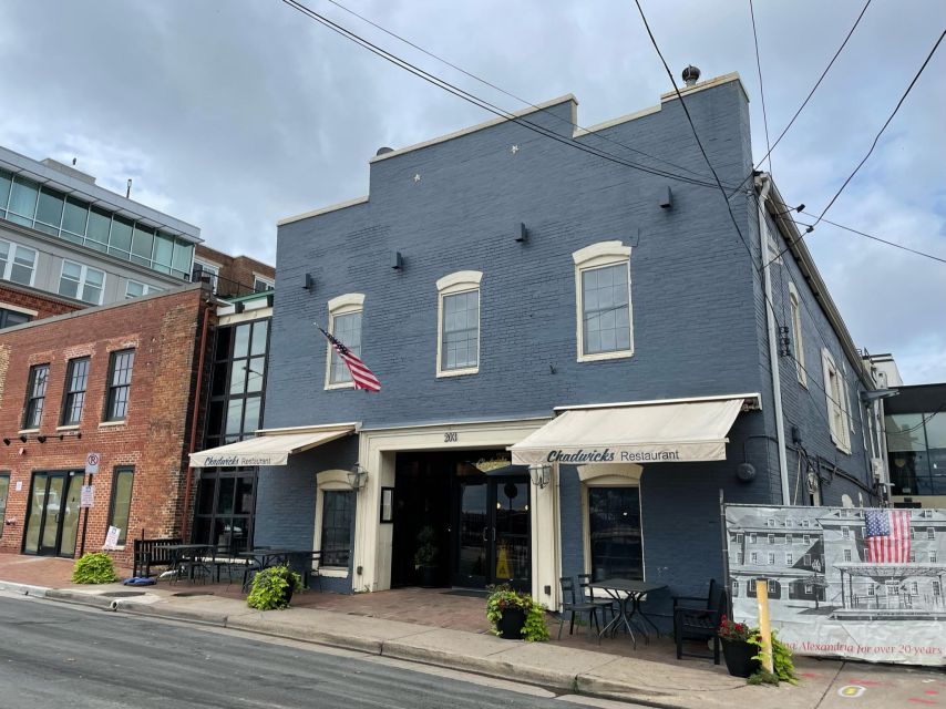 Old Town Alexandria: Southern Comfort Food & History Tour - What to Wear and What to Bring for a Rain-or-Shine 3-Hour Walk