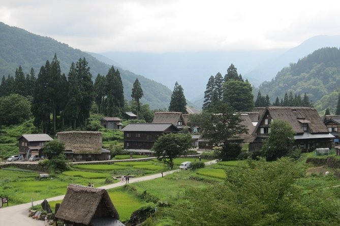 [One-day bus tour departing from Kanazawa Station] Shirakawa-go and Gokayama - Two World Heritage Villages Enjoyable Bus Tour - Gokayama Ainokura: the quieter pace of the second village