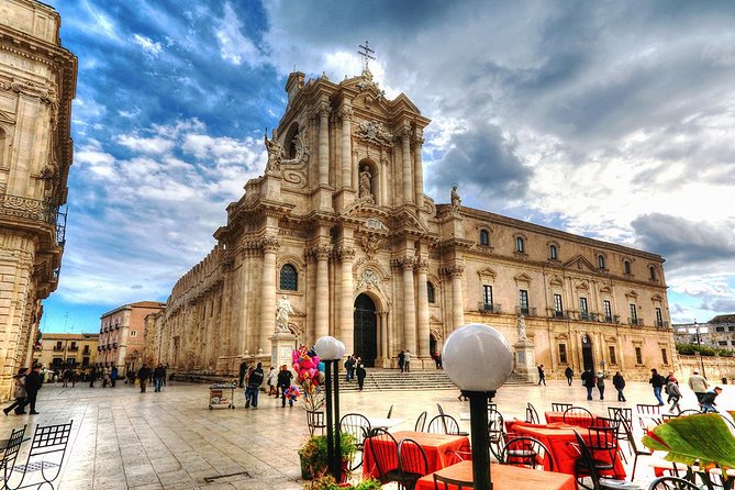 Ortigia: Syracuse's Ancient Town Center Private Walking Tour - Why Ortygia on foot beats trying to DIY