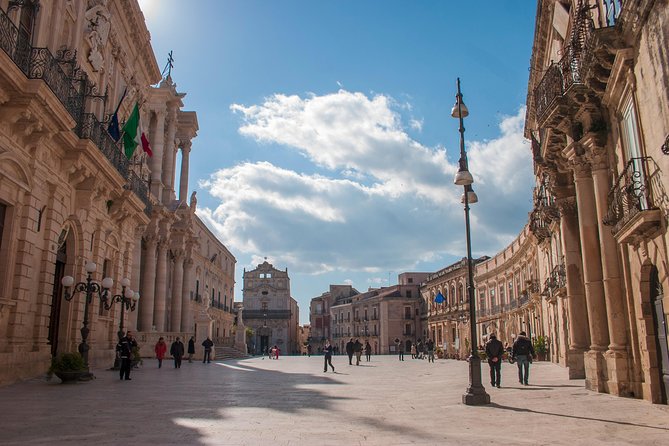 Ortigia: Syracuse's Ancient Town Center Private Walking Tour - Chiesa di Santa Lucia alla Badia: visit the St. Lucy interior