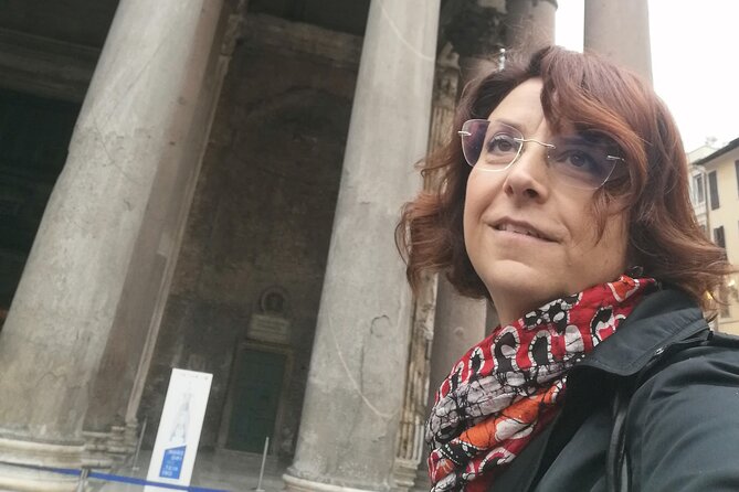 Pantheon: The Iconic Ancient Roman Temple – Semi-Private Tour - Olga di Cagno: the archaeologist angle (and the iPad visuals)
