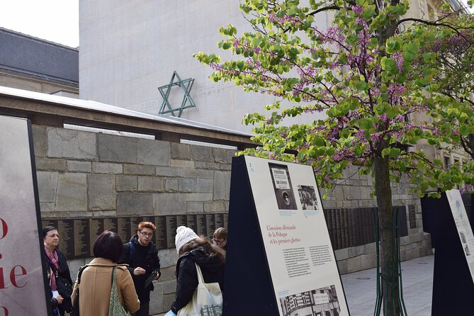 Paris Jewish Heritage: Le Marais & Montmartre Guided Walking Tour - Le Marais to Montmartre: one tour, two very different Jewish Parises