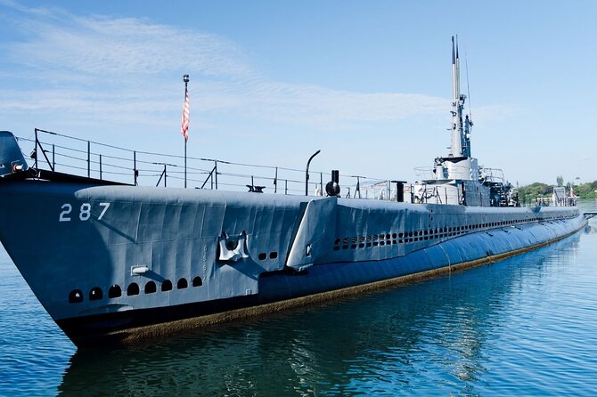 Pearl Harbor [Early Access], USS Arizona & Historic Honolulu Tour - Guides in real life: why the personalities matter