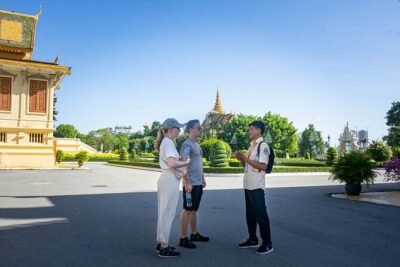 Phnom Penh Historical Tour - Getting oriented fast: pickup, snacks, and what to expect before you walk in