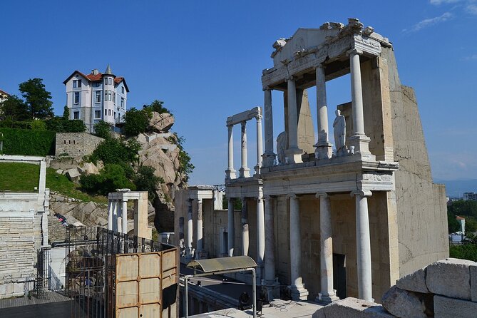 Plovdiv Walking Tour To Old Town And Ancient Roman Landmarks - Djumaya Mosque: A Measuring Stick for Old Plovdiv’s Center