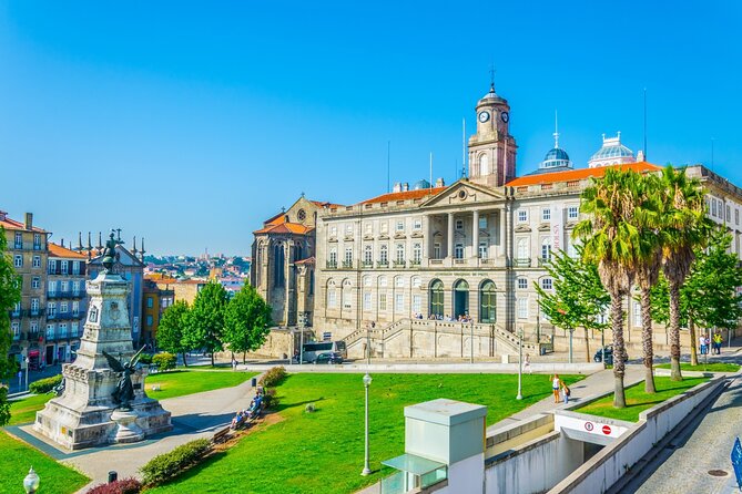 Porto Half-Day Guided Historical Tour with Port Cellar Visit and Tasting - The Meet-Up and Your Start: Hand Over Your Ticket, Then Hit the Streets
