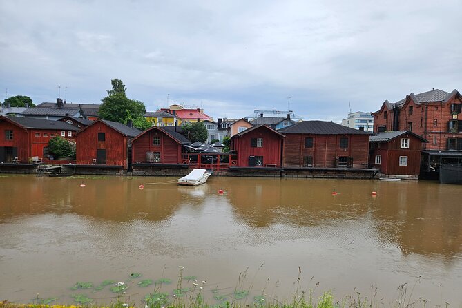 Porvoo Old Town & Riverside Heritage Guided Tour from Helsinki - Porvoo Old Town with a Guide: Where the Streets Become a Story