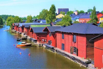 Porvoo Old Town&Riverside Heritage Guided Tour from Helsinki - Getting There: Kamppi Start and a Simple Round-Trip Ride