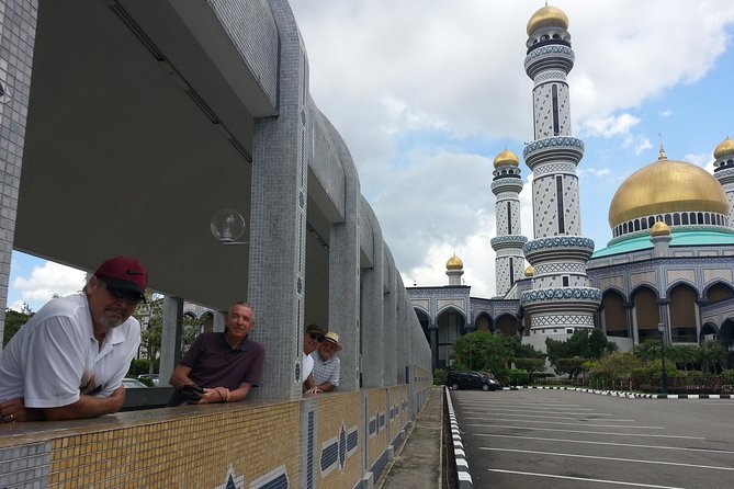 Private Bandar Heritage & Water Village Tour - JameAsr Hassanil Bolkiah Mosque: big modern Islamic architecture, built for a milestone